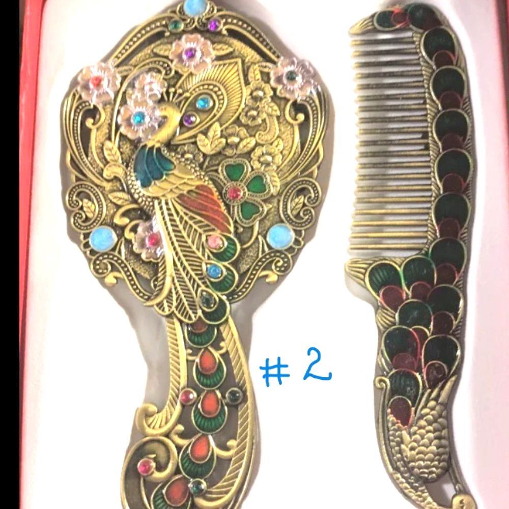 Beautiful Enamel Mirror & Comb Set -NIB - Multiple Styles Available- You… - Picture 2 of 9